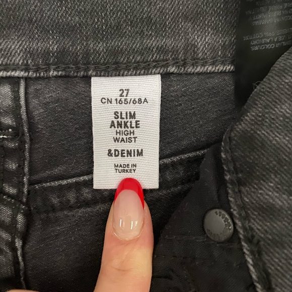 Black Rhinestone Studded Jeans - Picture 3 of 8